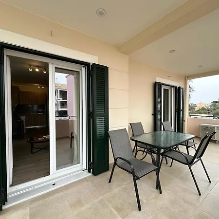 Michael - Private Parking Lefkáda