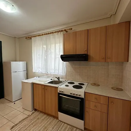 Michael - Private Parking Lefkáda