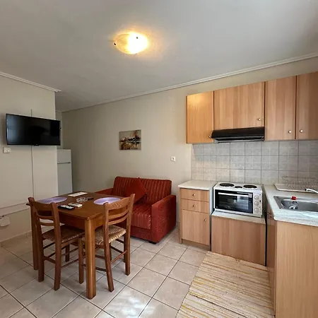 Michael - Private Parking Lefkáda