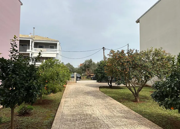 Michael - Private Parking Apartment *