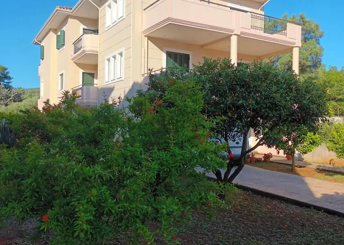 Michael - Private Parking Lefkada City